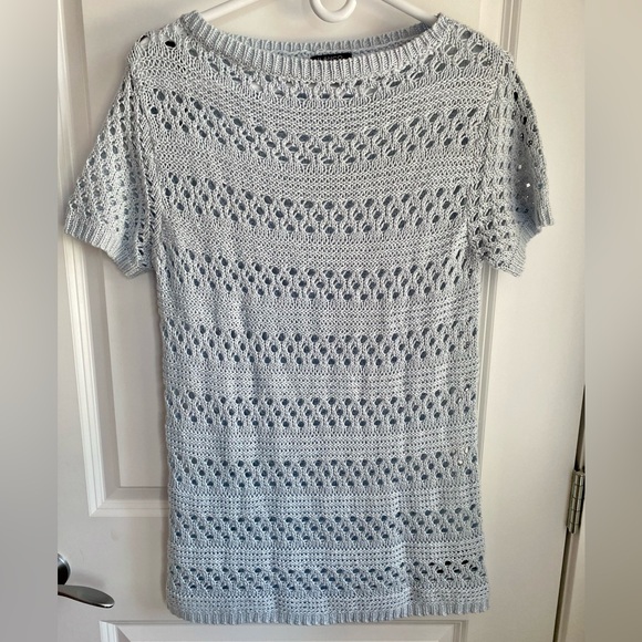 Soft Grey Short Sleeve Knit Sweater. Size M. - Picture 1 of 4